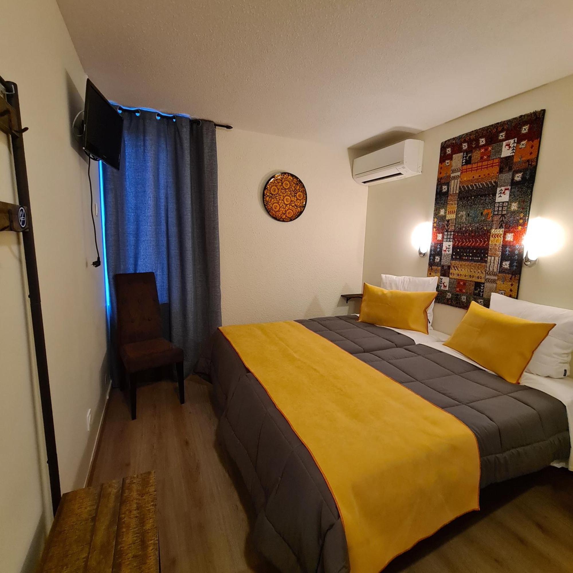 Hotel L'Etoile Aeroport - A61 Carcassonne Extérieur photo
