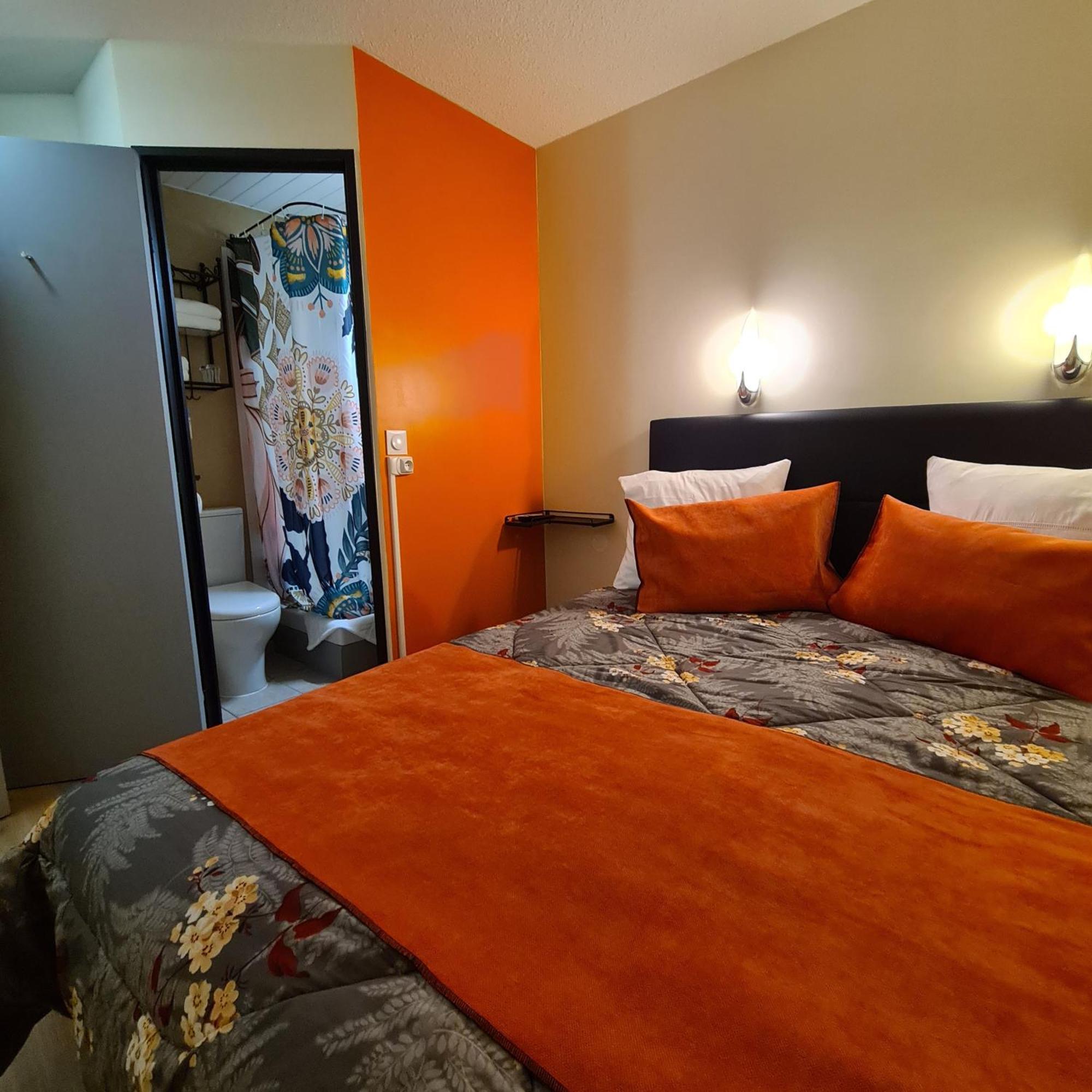 Hotel L'Etoile Aeroport - A61 Carcassonne Extérieur photo
