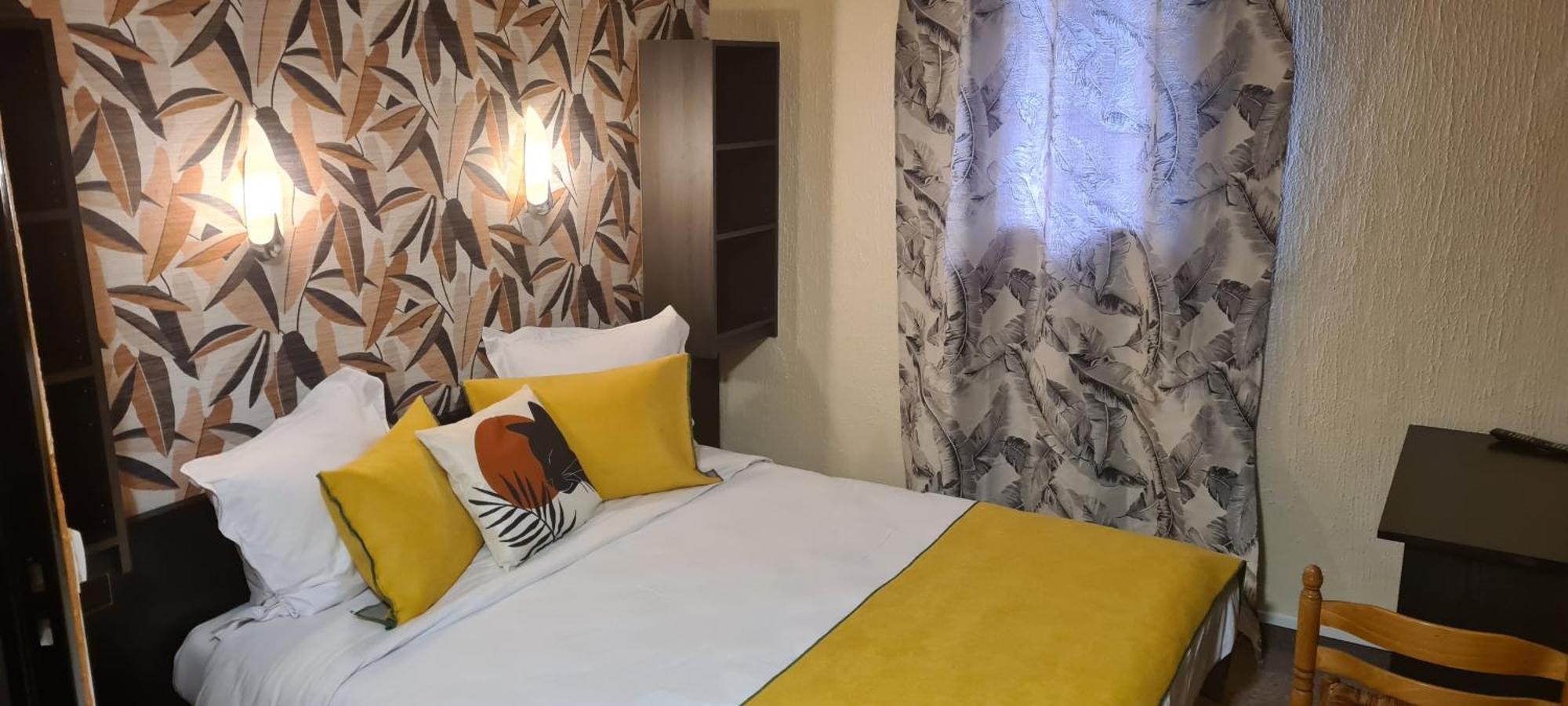 Hotel L'Etoile Aeroport - A61 Carcassonne Extérieur photo