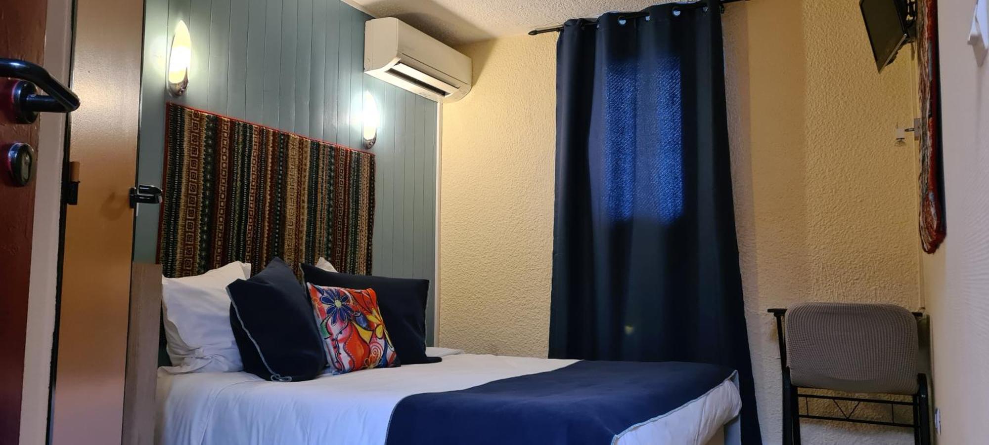 Hotel L'Etoile Aeroport - A61 Carcassonne Extérieur photo